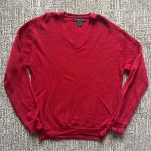 Alpaca Couture men’s v-neck sweater size Medium, 100% alpaca wool, red